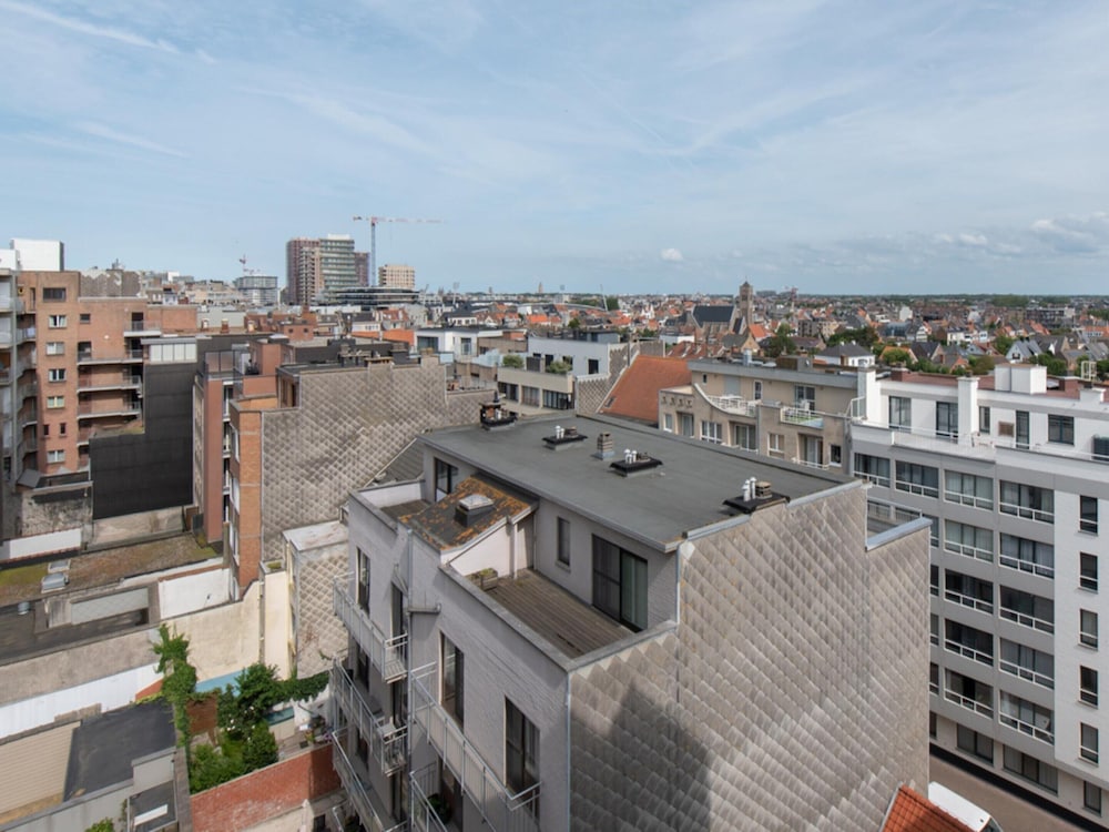 Apartment With Terrace and sea View in Mariakerke