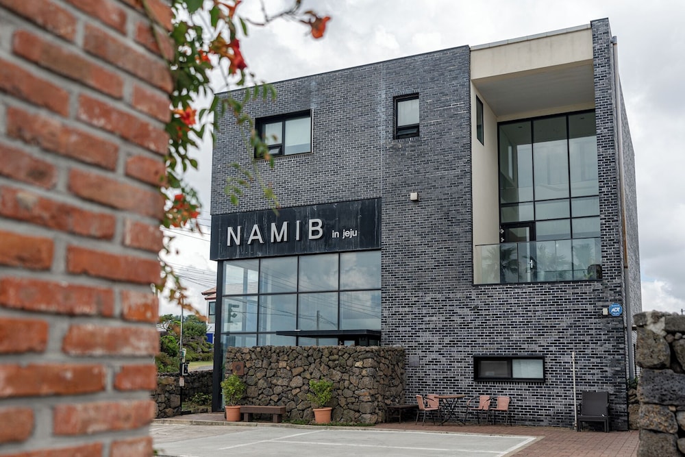 Namib Pool Villa Jeju