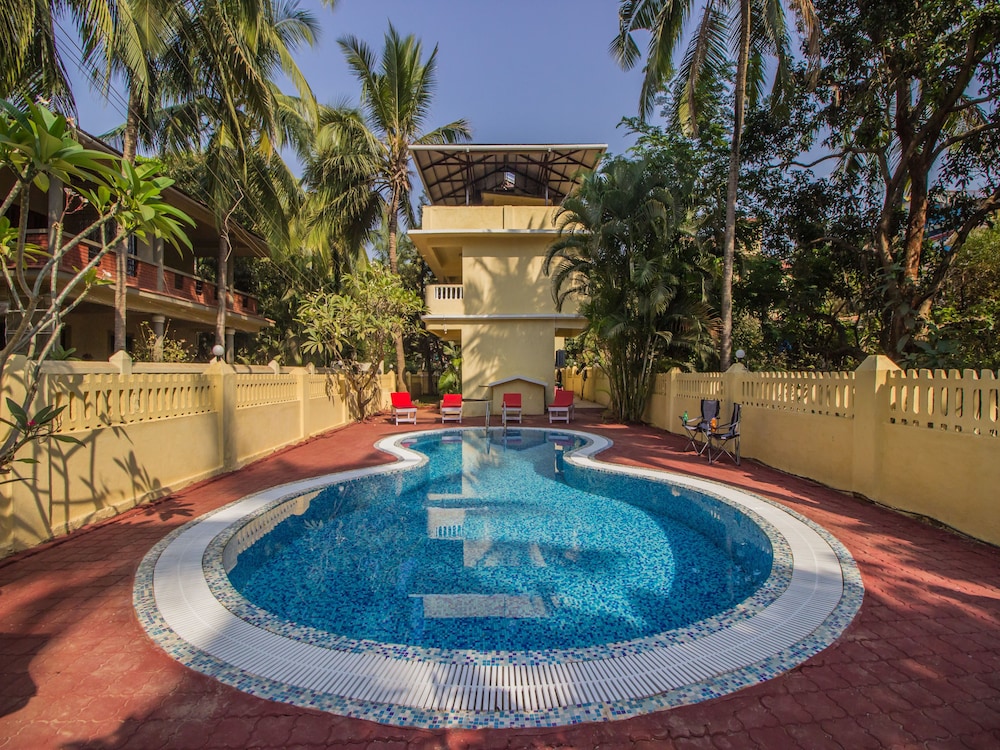 OYO 12134 Home Luxury Studio Calangute