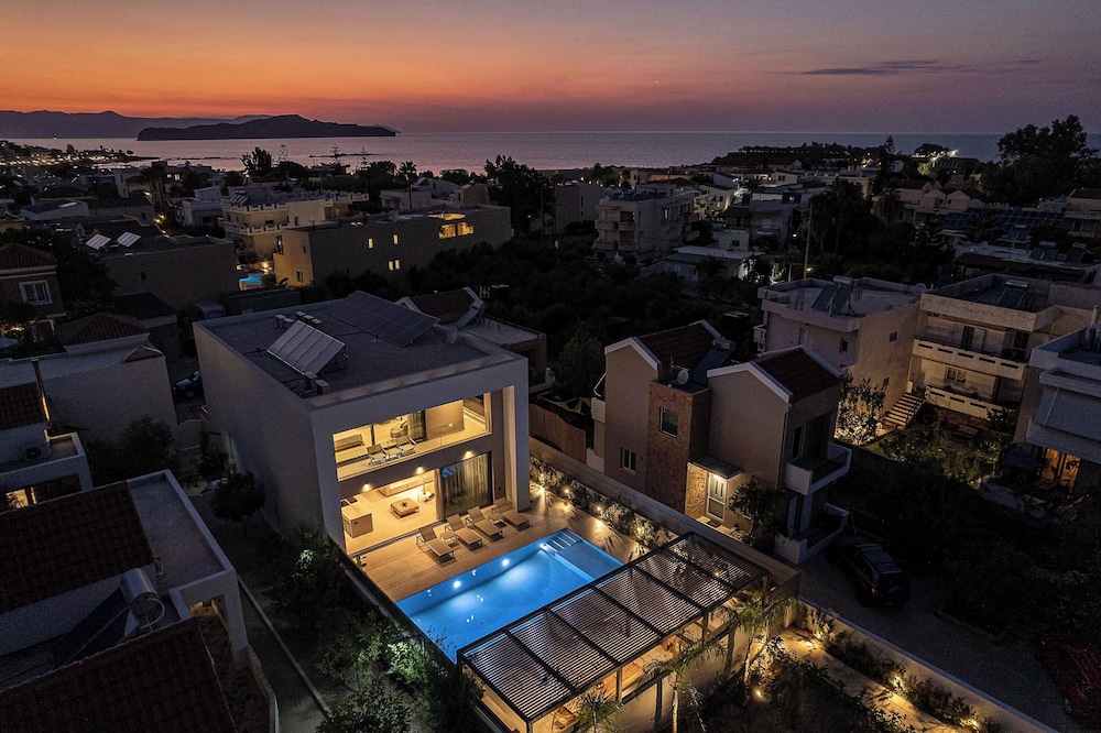 Sancy Luxury Villa view 4