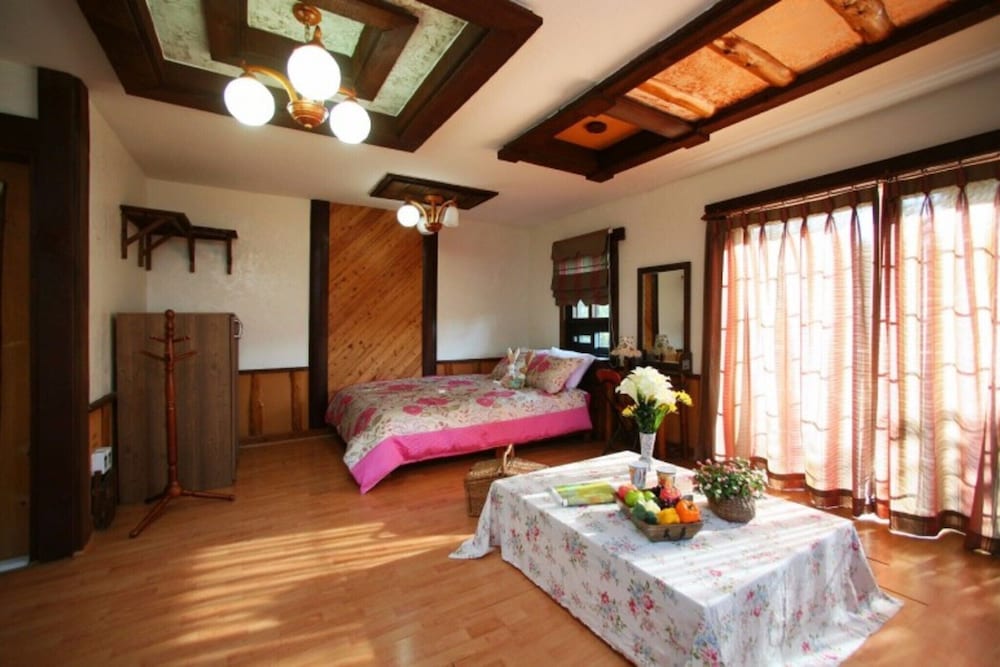 Jeongseon Haetbinnuri Pension view 3