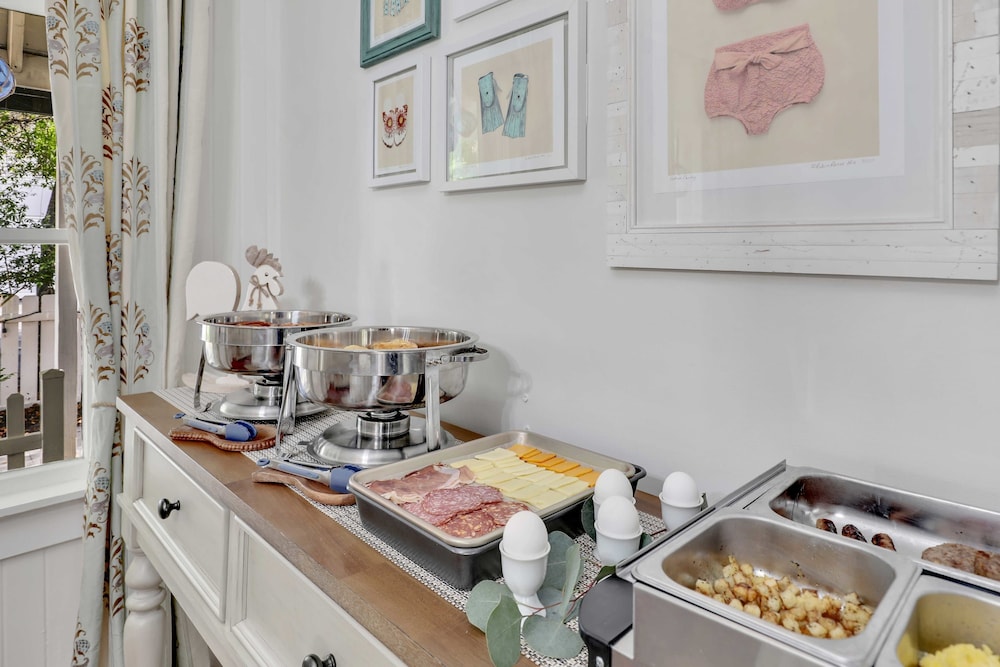 Hibiscus House Bed Breakfast Seashell Room