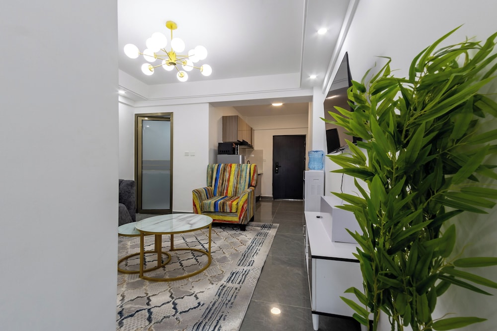 Erica Suites - Riverside 1BR Apartments