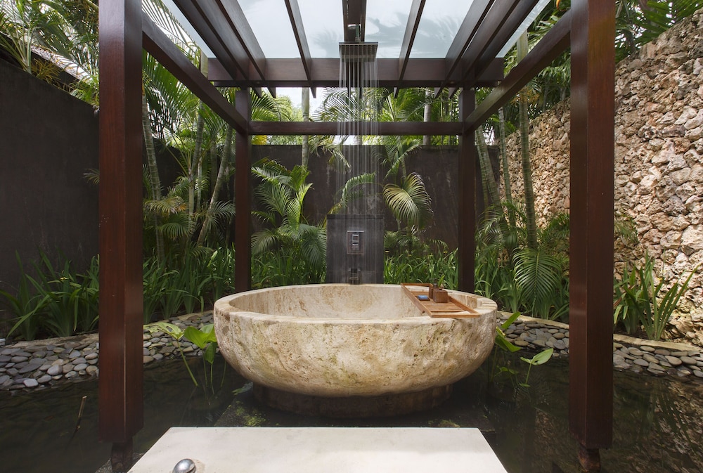 The Ungasan Clifftop Resort 35