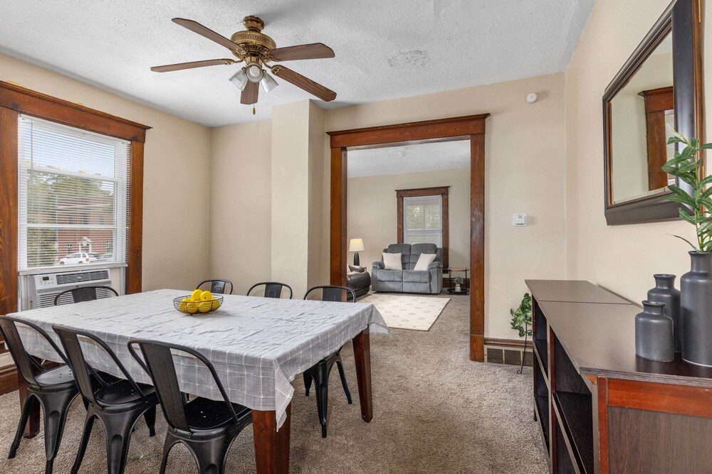 HIstoric 4 BR Near Fulton St