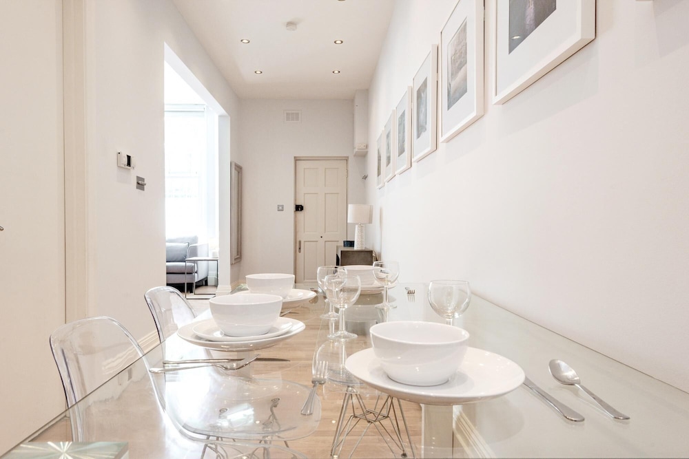 Stunning Home Near Earl s Court