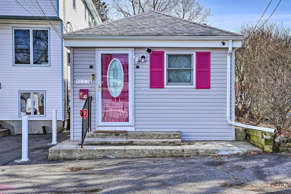 Charming Boston Area Home < 1 Mi to Revere Beach!