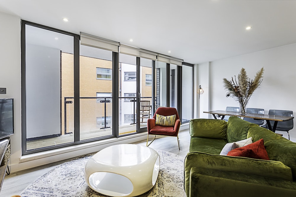 Duplex Two-bed Apartment Near Tower Bridge
