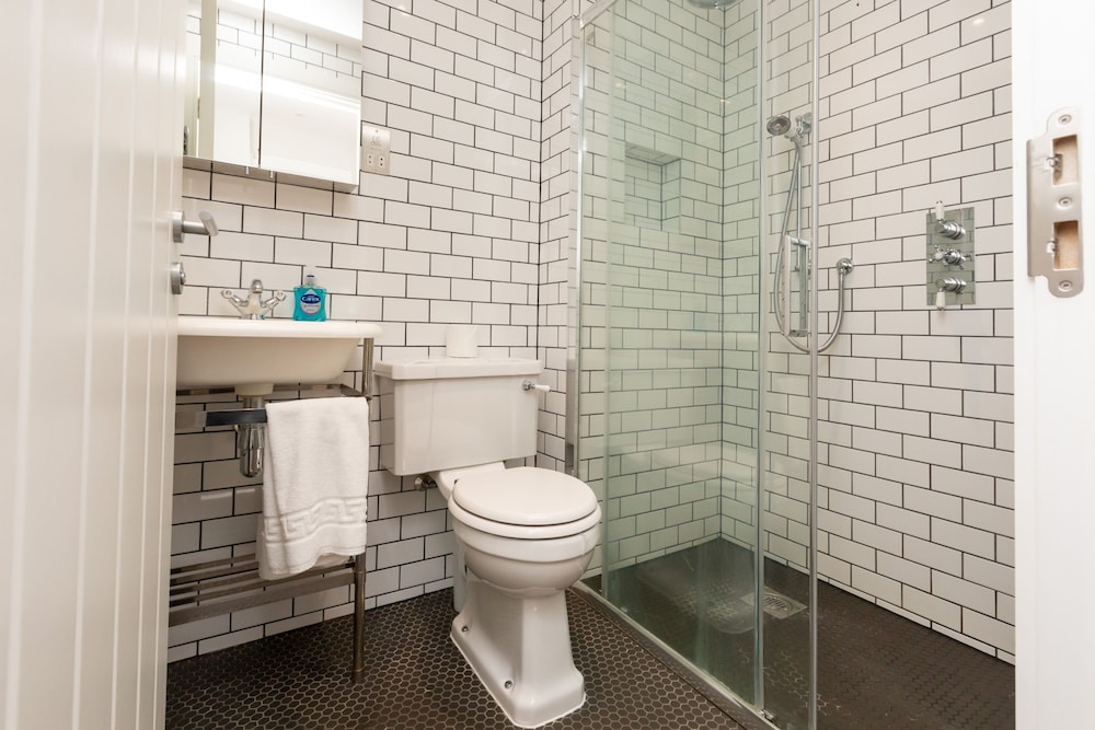 Central and Bright 1 Bedroom Flat - Peckham