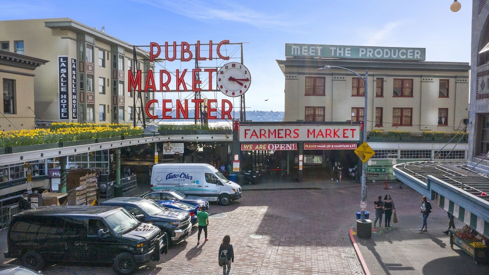 Studio in the heart of Seattle