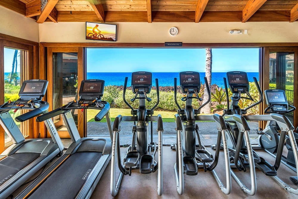 Halii Kai Oceanfront KBM Resorts 2 Units, 4 Bedrooms Ml-2567