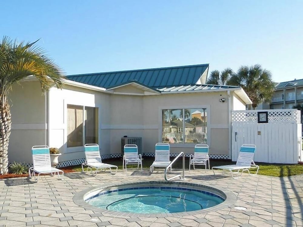Emerald Port Of Call by Southern Vacation Rentals