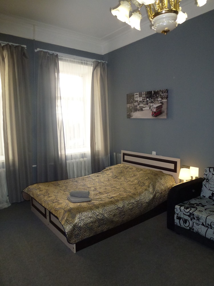 4ROOM
