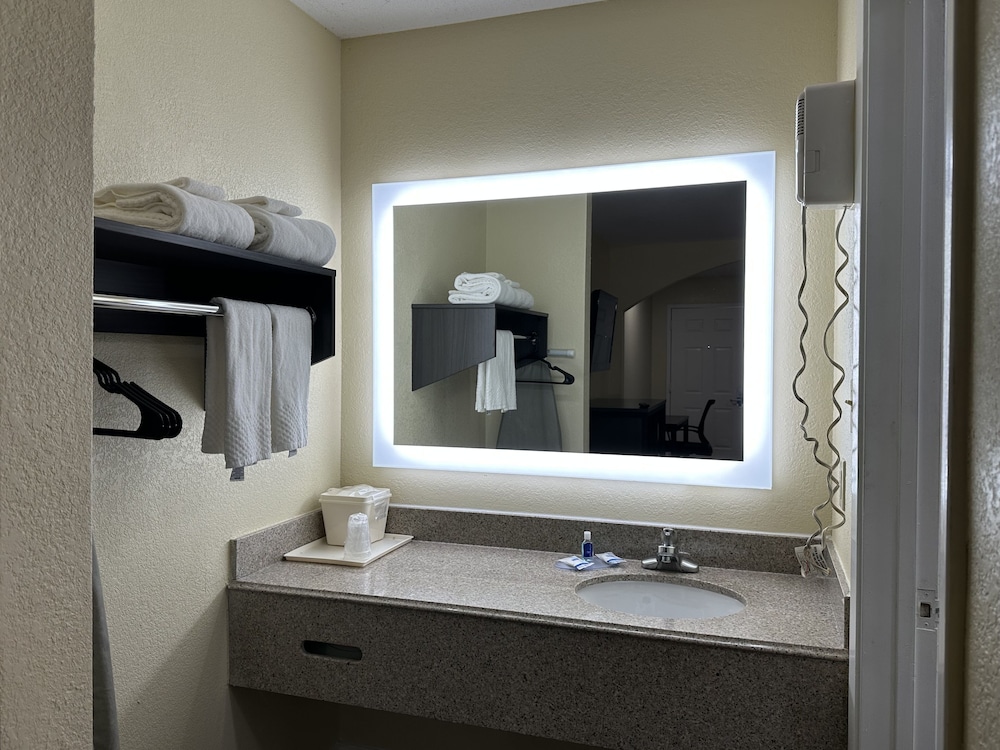 Rodeway Inn & Suites Highway 290 Northwest, Foto 11