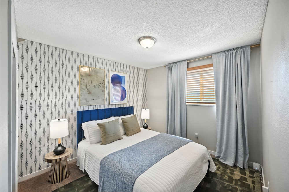 Family-friendly Arvada Getaway With Games Galore 4 Bedroom Home