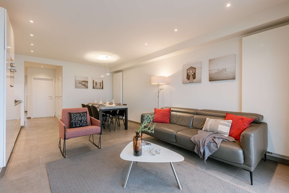 Sea View Apartment With Parking