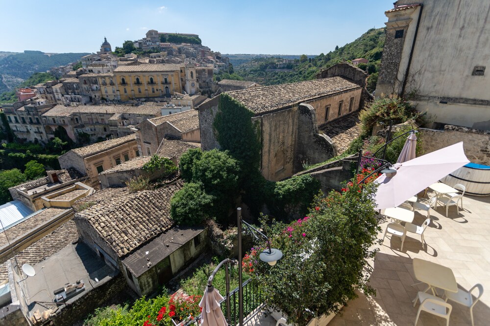 Terra del sole Ibla