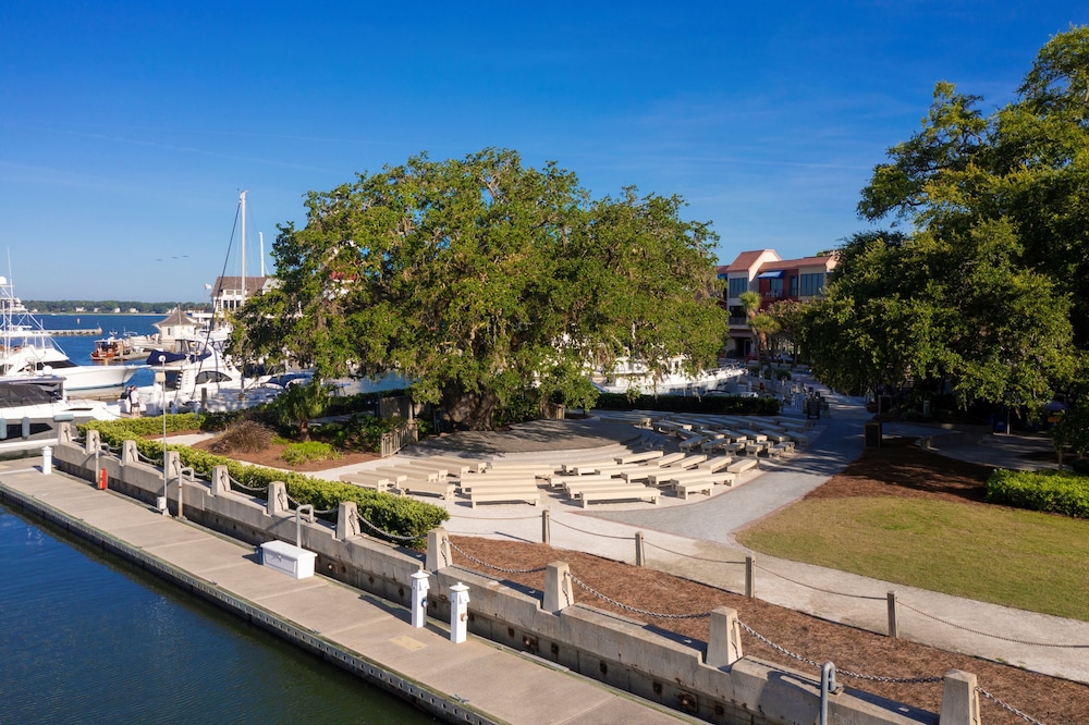 1722 Bluff Villas at The Sea Pines Resort