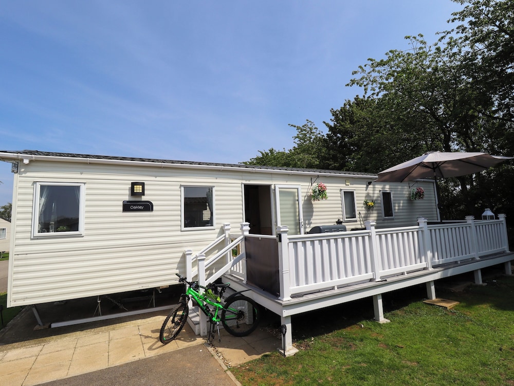 25 Kingfisher Court