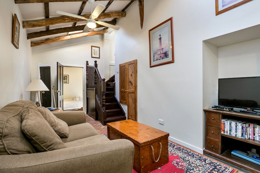 Taradale House Estate