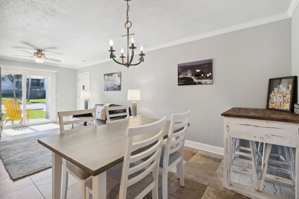 Fernandina Shores 6398 2 Bedroom Condo