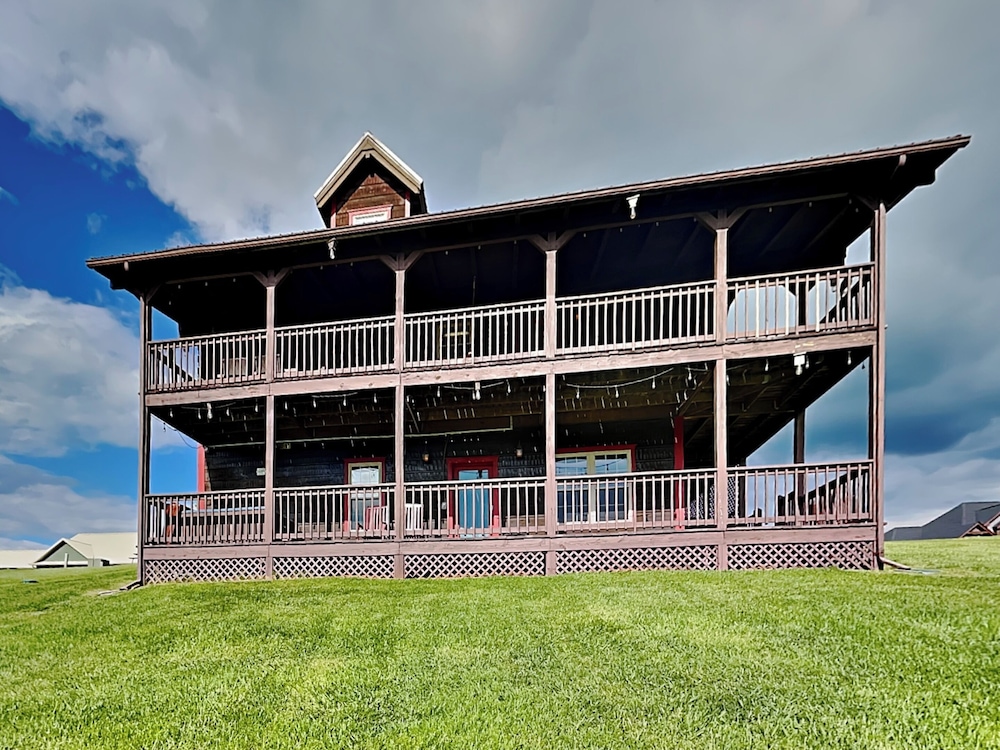 Mulbeary Mountain Cabin