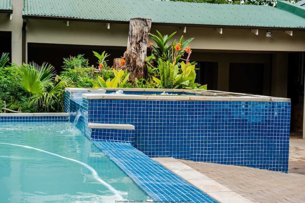 The Fine Line Lodge
