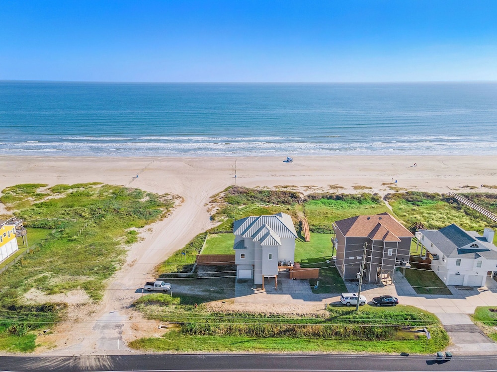 Beach Heaven by Ryson Vacation Rentals