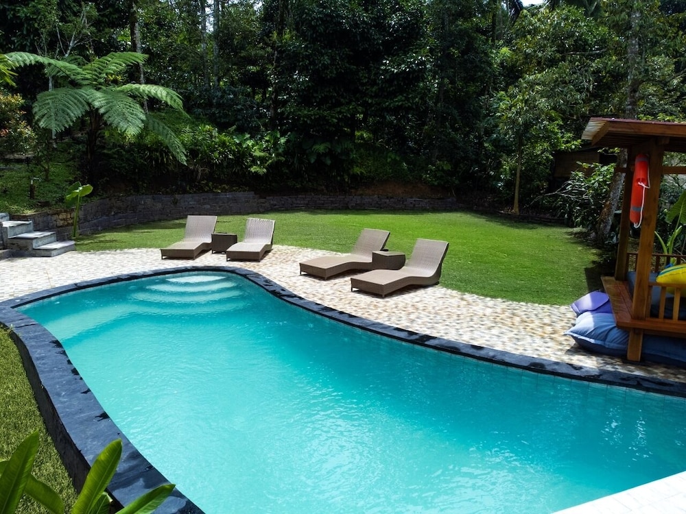 Kebun Kita Ecolodge