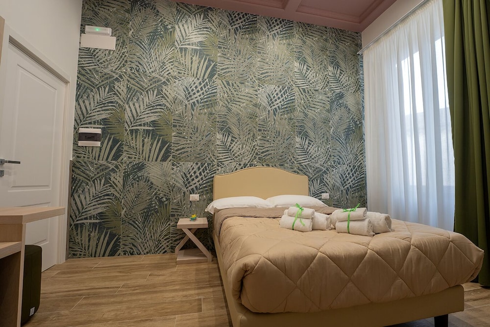 P.C. Boutique H. Napoli Centro by ClaPa Group Dislocated Hospitality