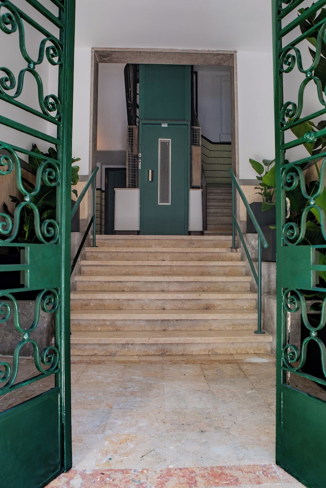 Succeed Campo Pequeno Guesthouse view 2