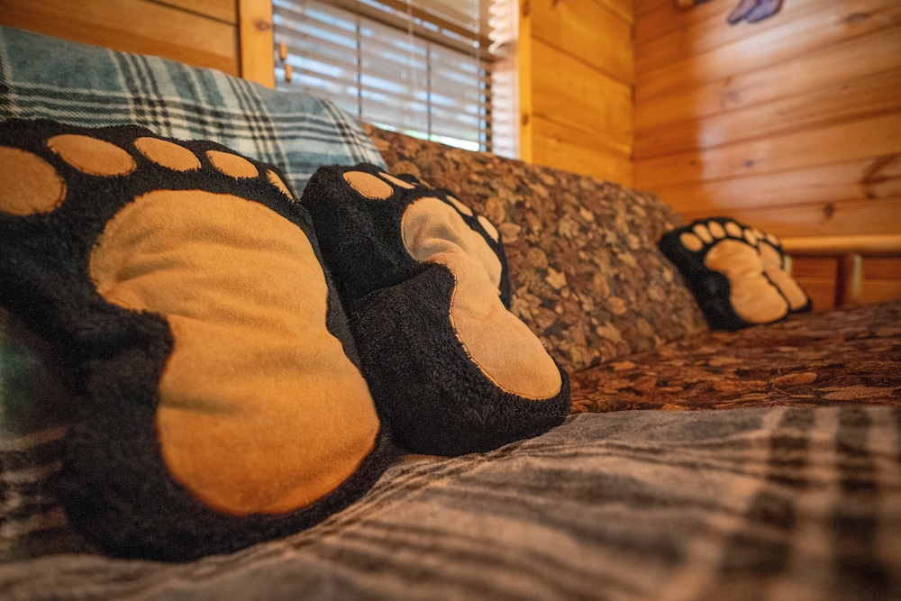 Cozy Bear 1 Bedroom Cabin