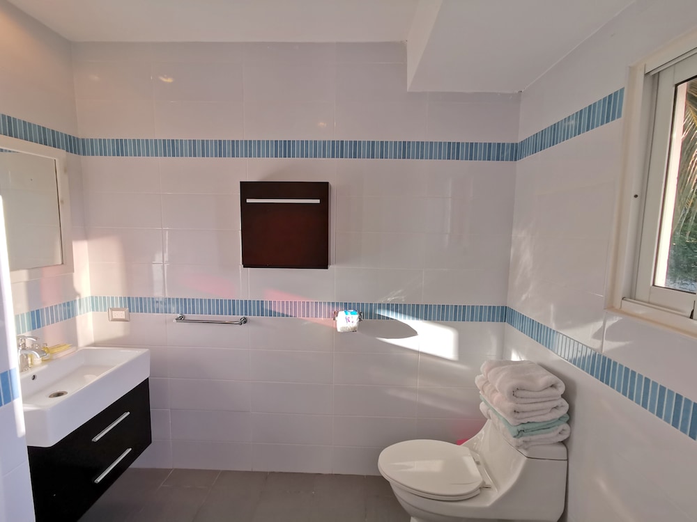 TROPICAL VILLAS playa LOS CORALES