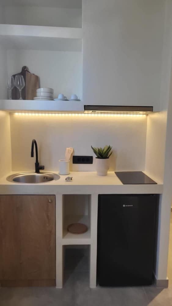 MAEVA Santorini Suites