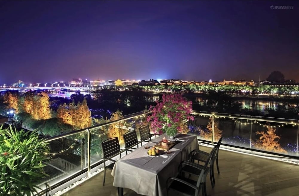 Li River Resort Villa Hotel