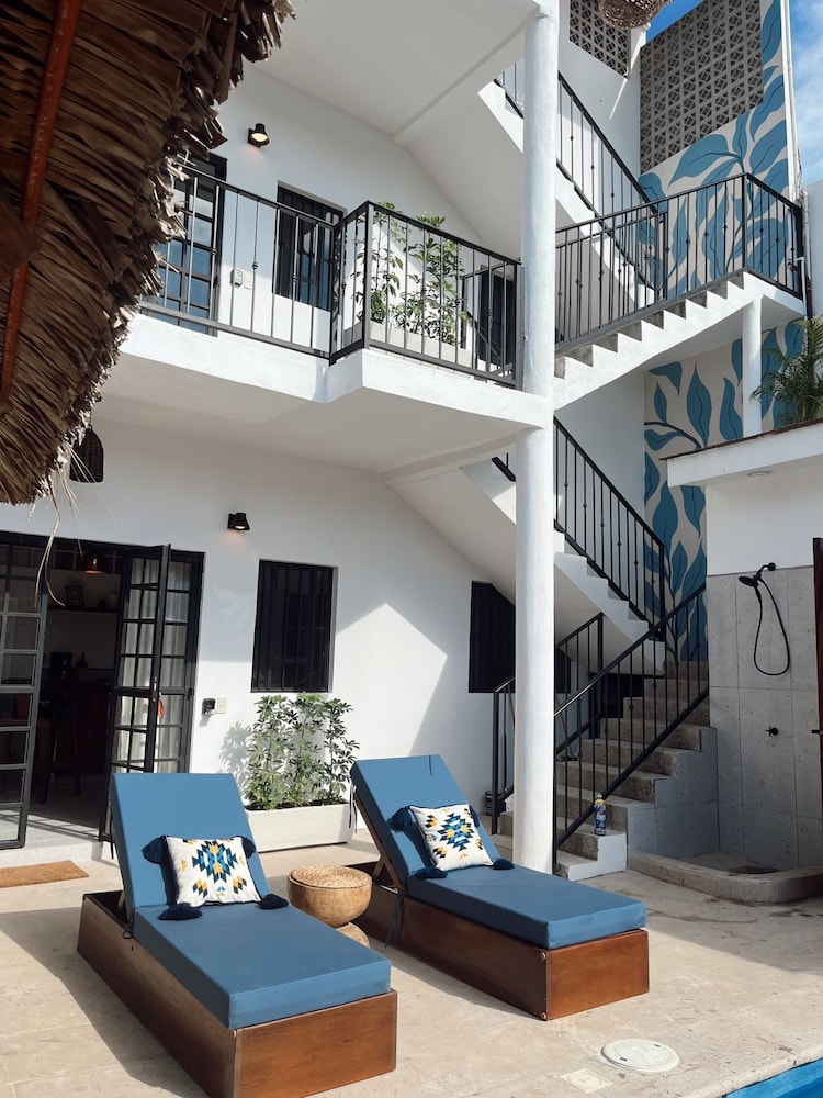 Casa Latino