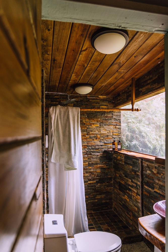 Bambuda Lodge - Hostel