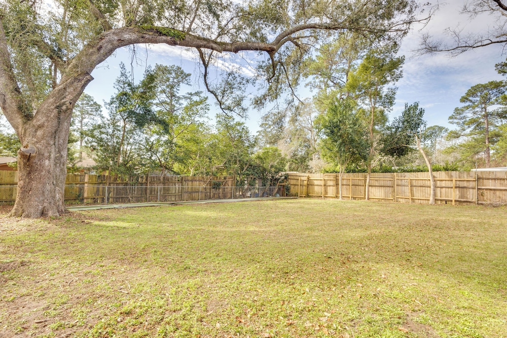 4 Mi to Fsu! Family Gem w/ Deck in Tallahassee
