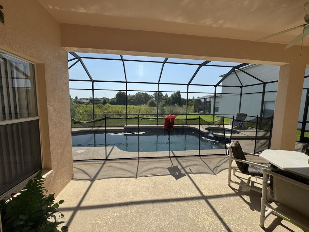 1018 Wonderful House Swimming Pool and Billiards