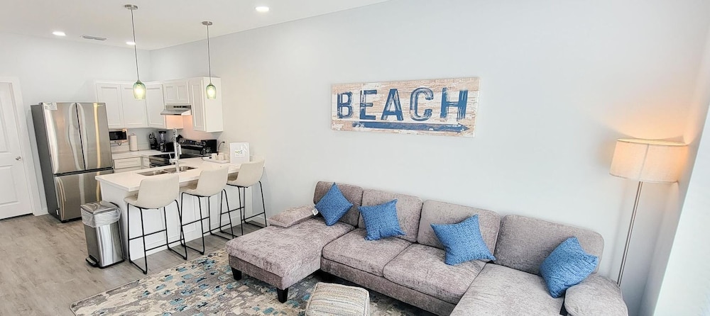Villas De Laguna 3 3 Bedroom Townhouse