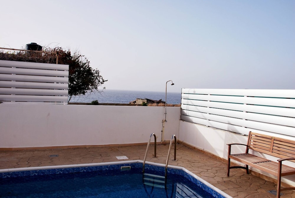 Villa Only 50m To The Sea, Sleeps 12, Polis