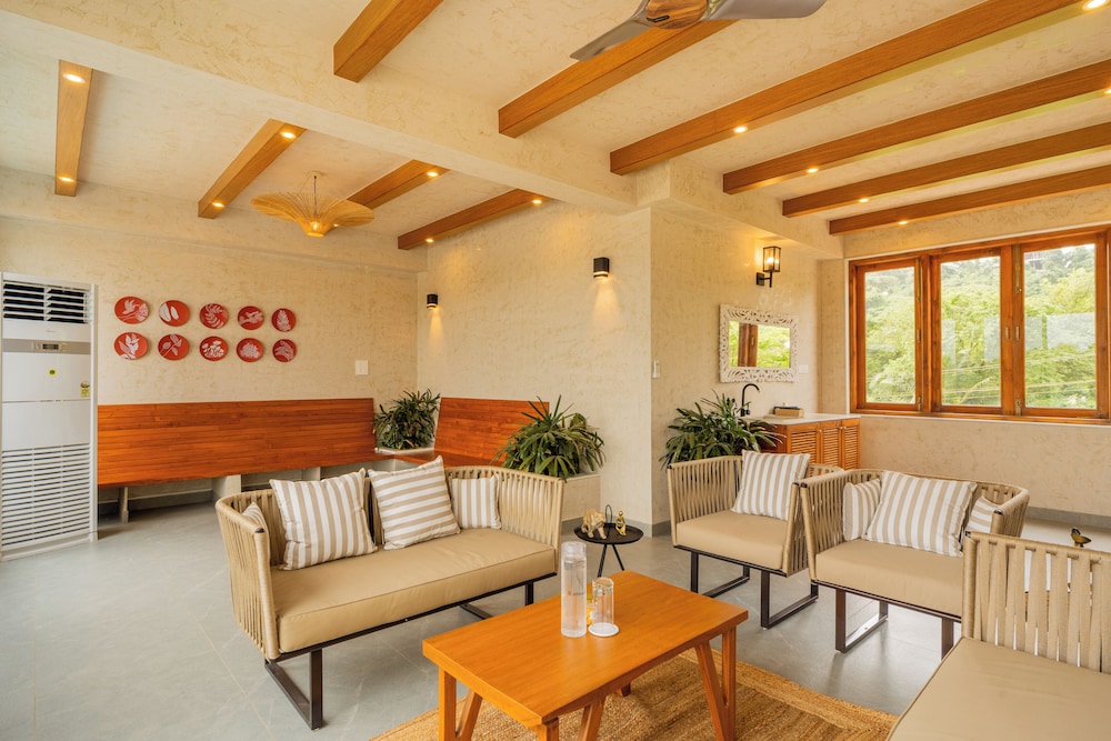 ELIVAAS VILLA FLEUVE