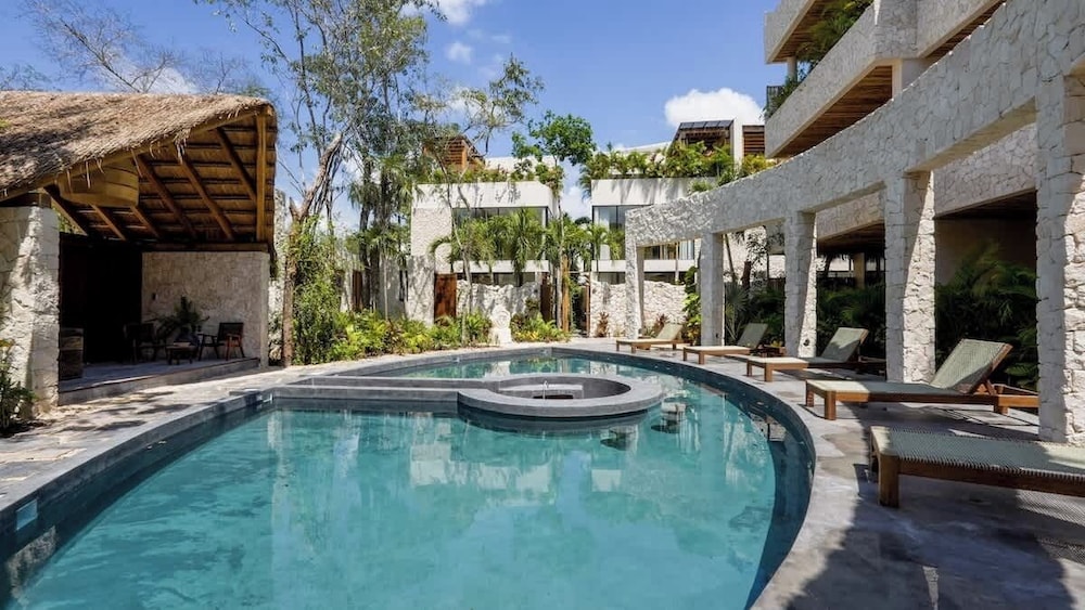 Hidden Gem With Private Pool and Rooftop Terrace