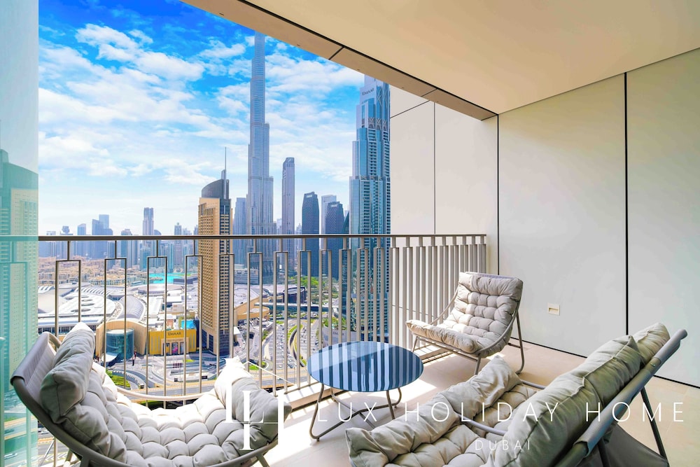 LUX The Burj Khalifa Downtown View Suite
