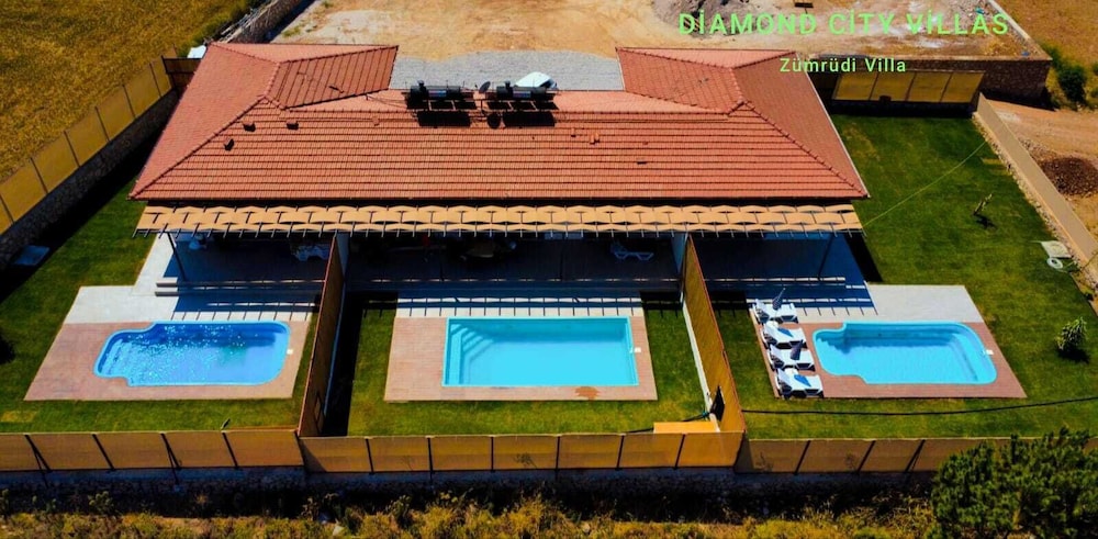 Diamond City Villas - Villa Zümrüdi