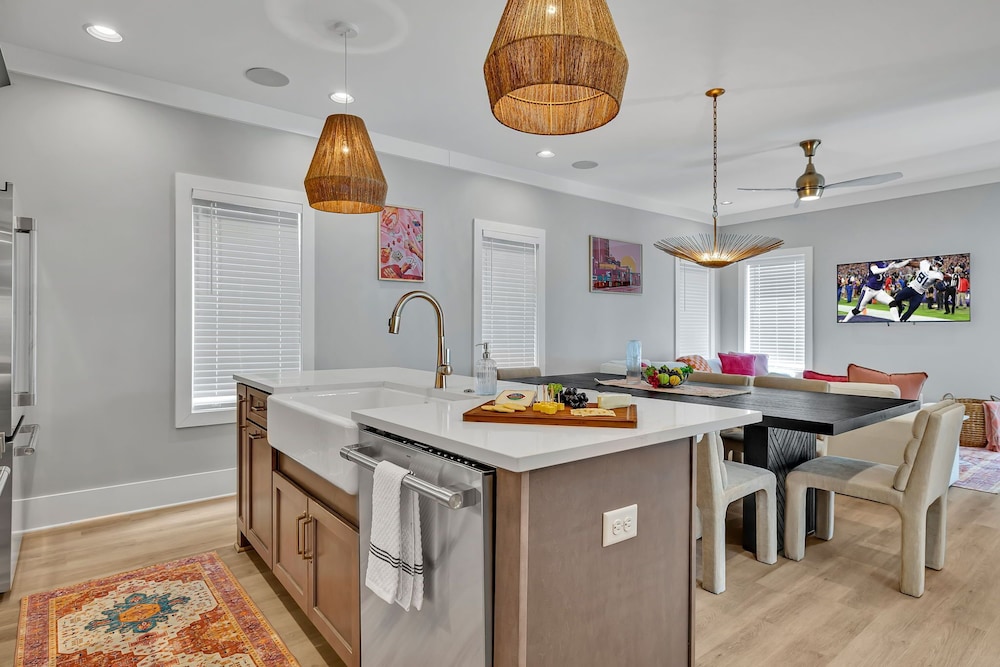 Alto-private Rooftop Deck-8 Mins to Broadway