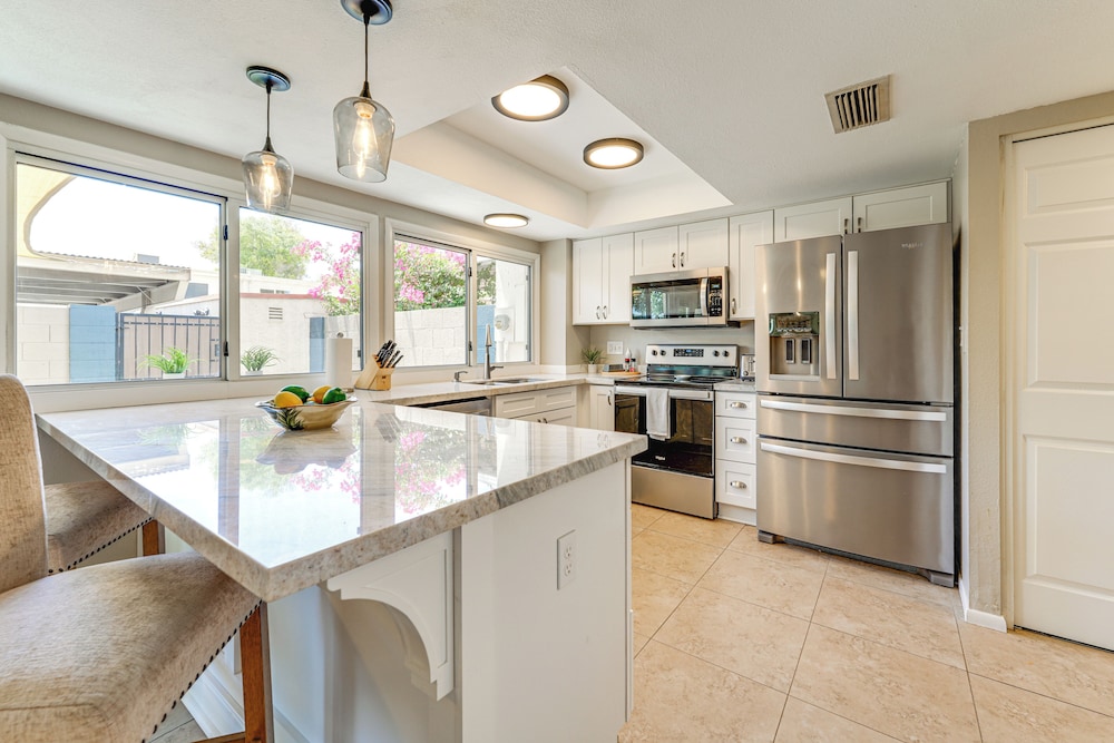 2 Mi to Old Town Scottsdale: Unit w/ Fenced Yard!