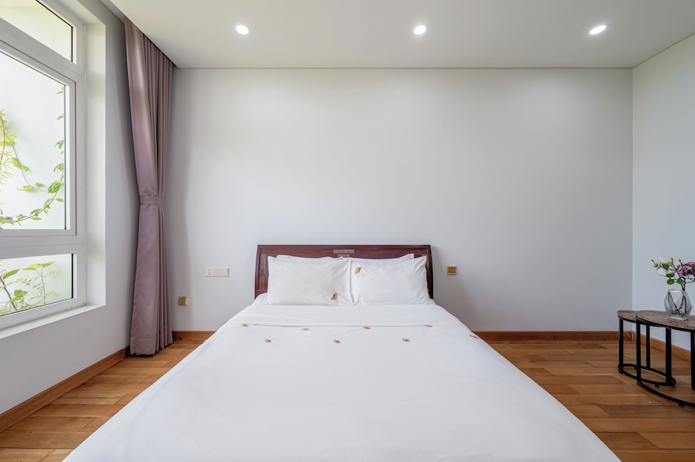 Thao Dien Garden Villa 5BR Luxury Oasis