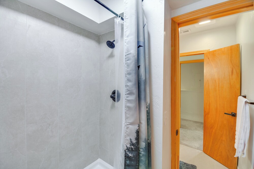 Hike, Fish, Ski & Explore: Cabin Near Breckenridge