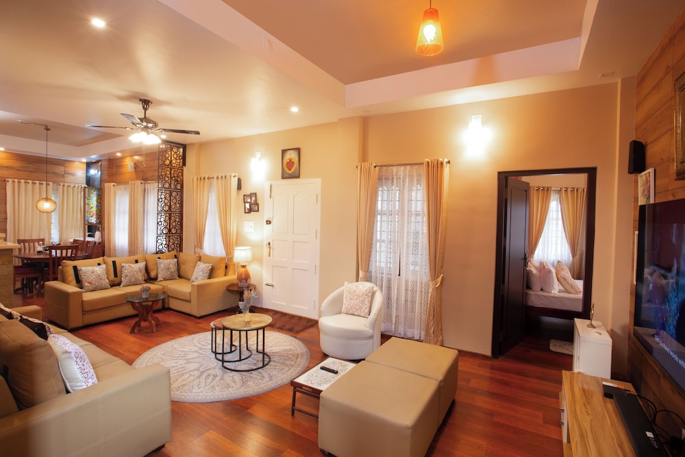 Elys Luxury Villa